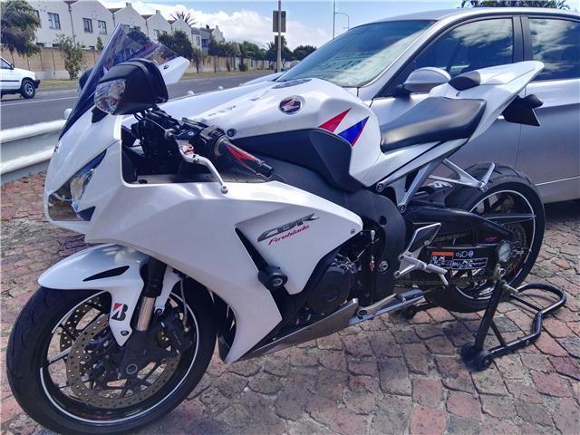 2012 Honda CBR 1000 Fireblade available now!