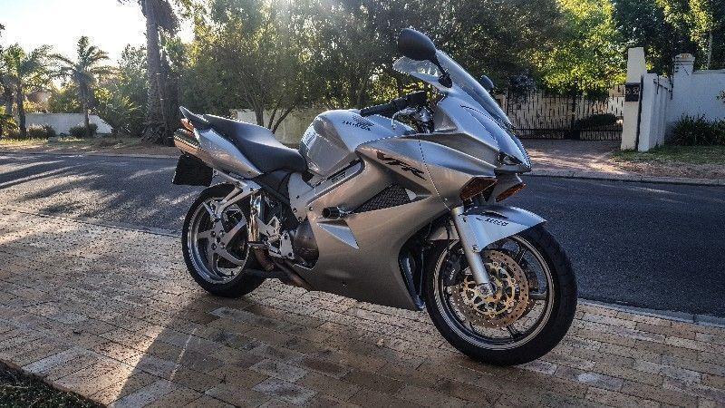 2005 HONDA VFR 800 FOR SALE