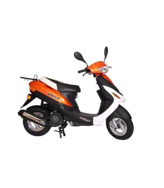 Zest 125cc Scooter. Brand new. R10999