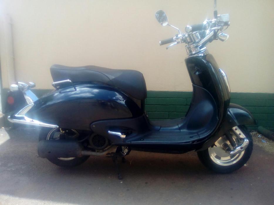Motomia 150cc Scooter