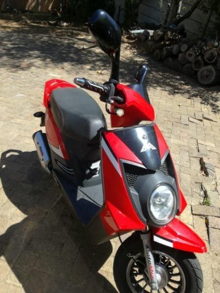 Motomia Scooter 125 cc