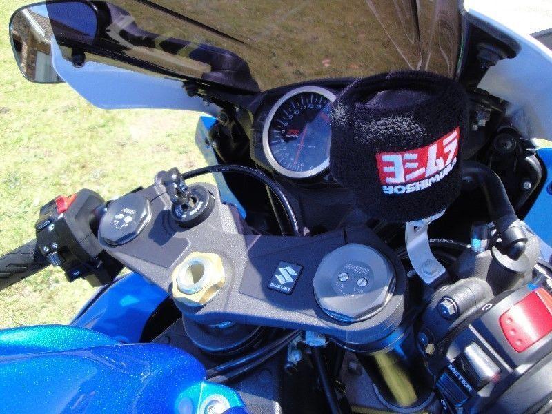 2014 Suzuki GSXR 1000 still like new only 6000km