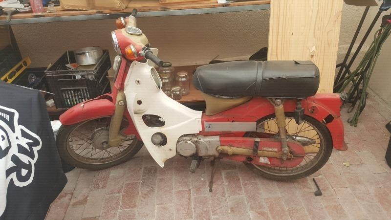 Honda C90 cub