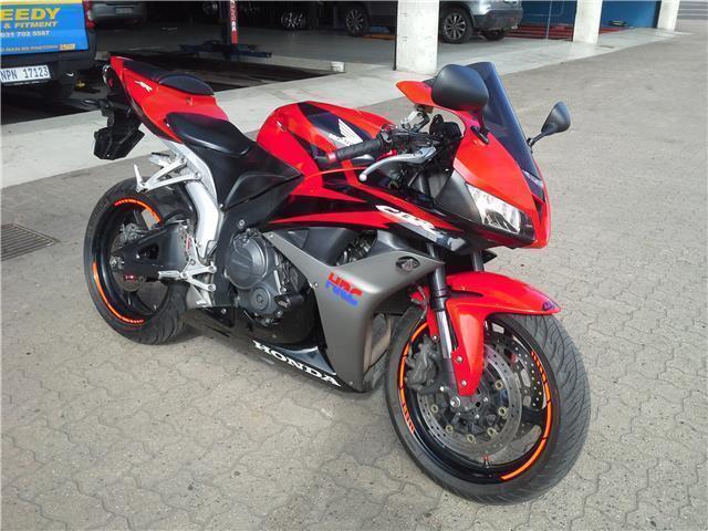 2007 HONDA CBR 600 RR FOR SALE !