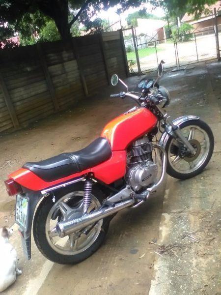 1977 Honda CB400N - Collecters Item