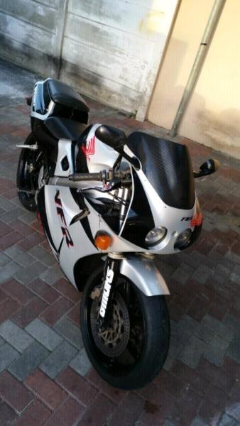 Honda VFR400R