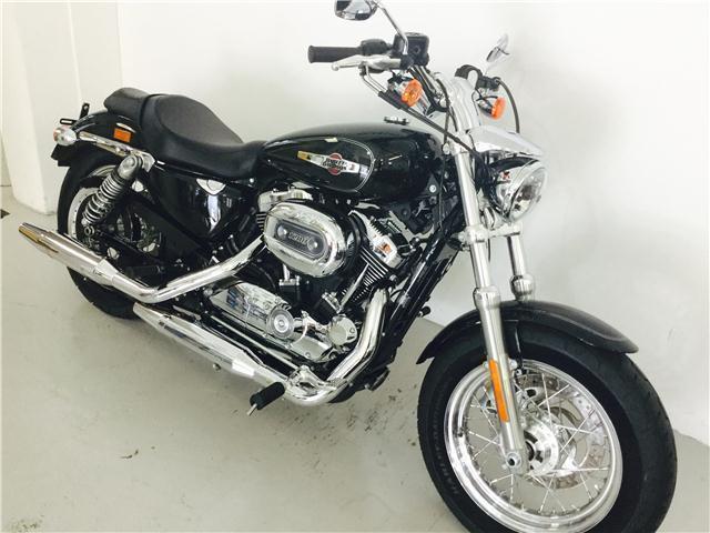 Harley-Davidson Sportster 1200 Custom - METALHEADS MOTORCYCLES