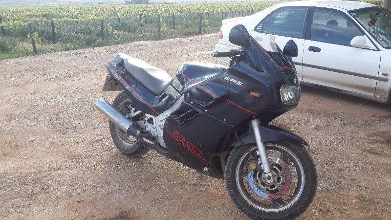 1991 Suzuki GSX / Katana