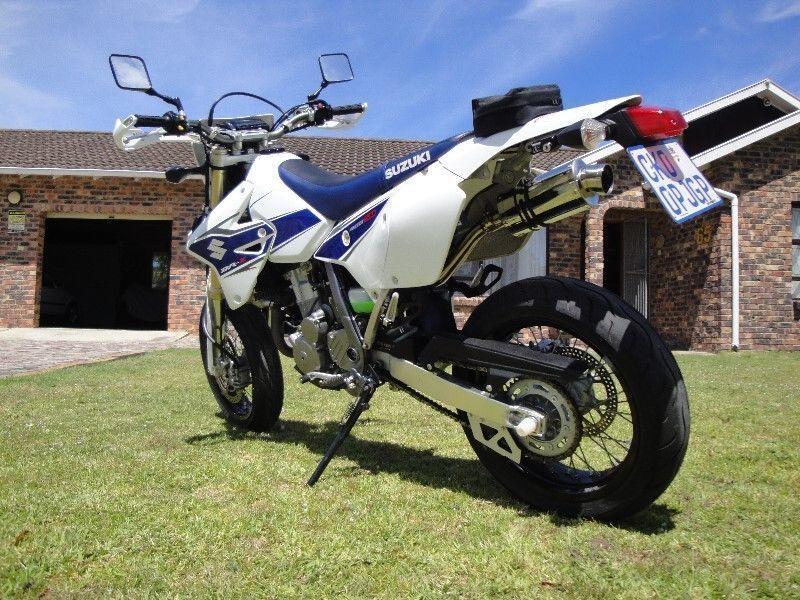 Suzuki DRZ 400SM spotless condition