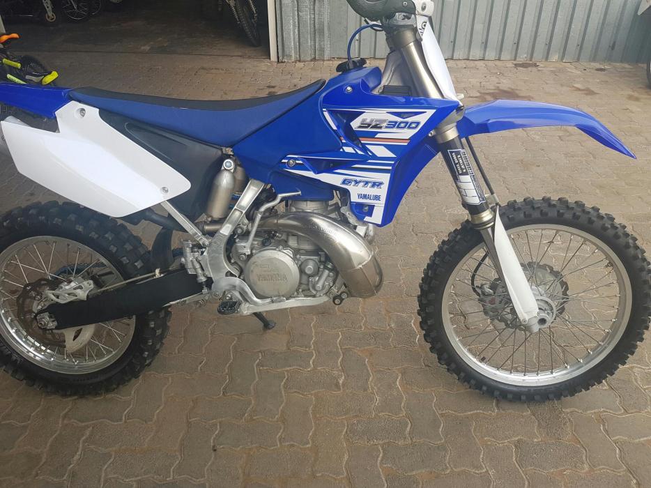 Yamaha yz 300 2 stroke