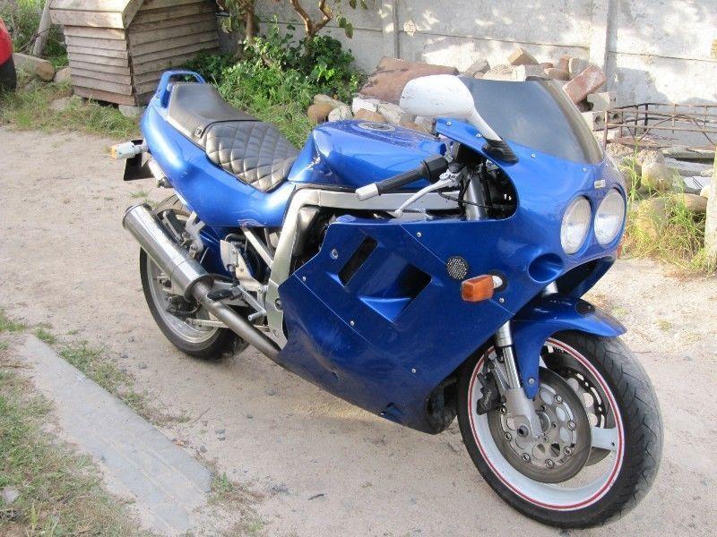 1990 Suzuki GSX-R