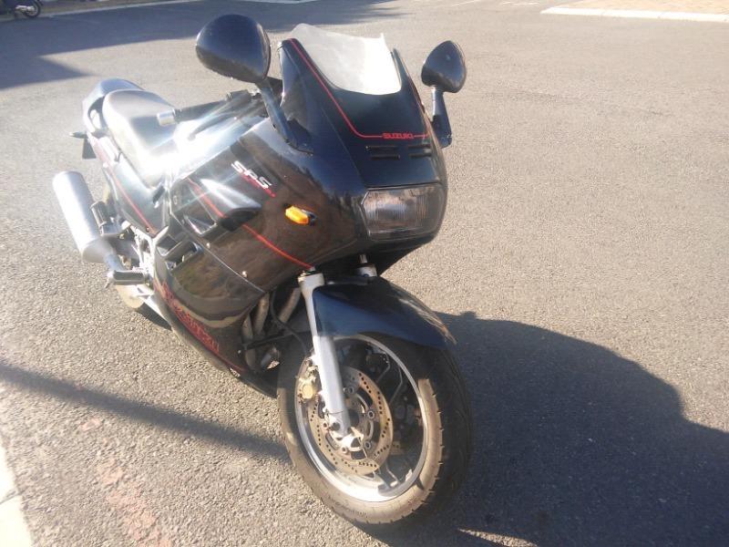 Suzuki GSX1100F Katana