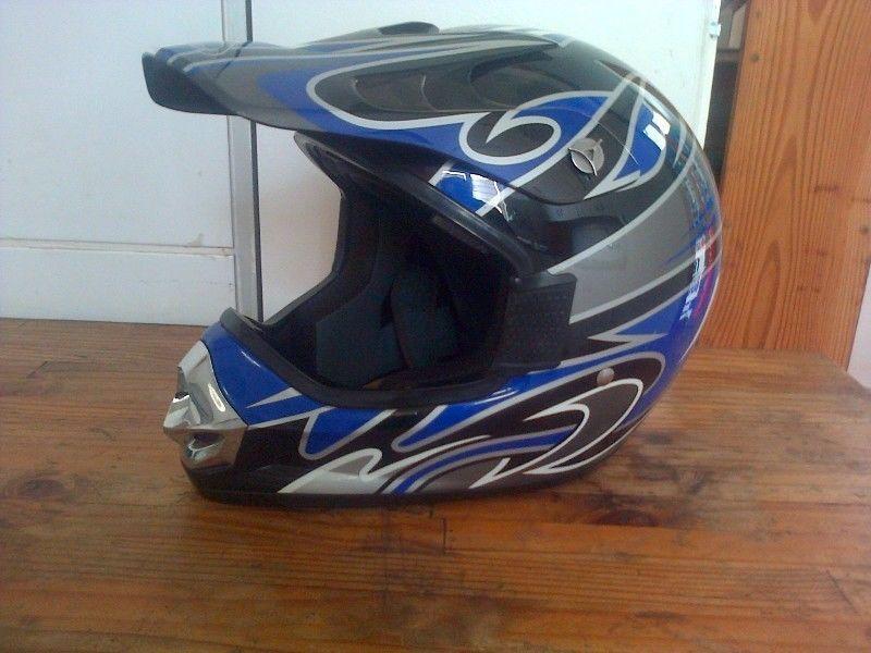 VEGA MOTO X HELMET ( LARGE ) and SMITH GOGGLES FOR SALE -
