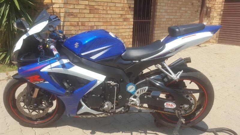 IMMACULATE GSXR 750 K7