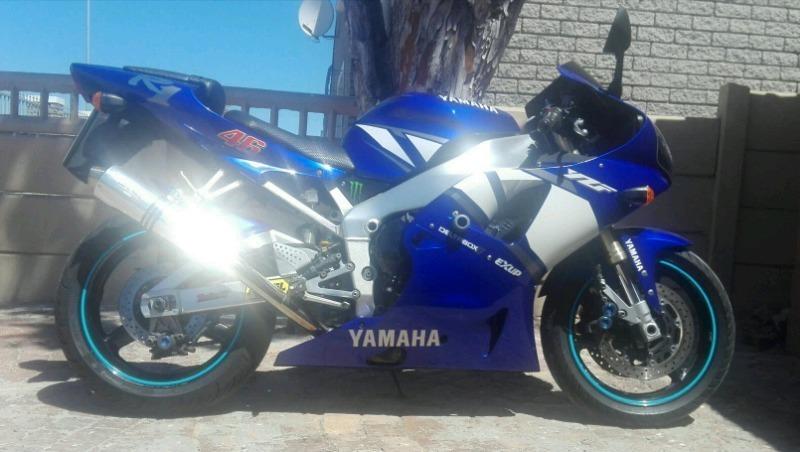 01 YZF-R1( make me an offer)