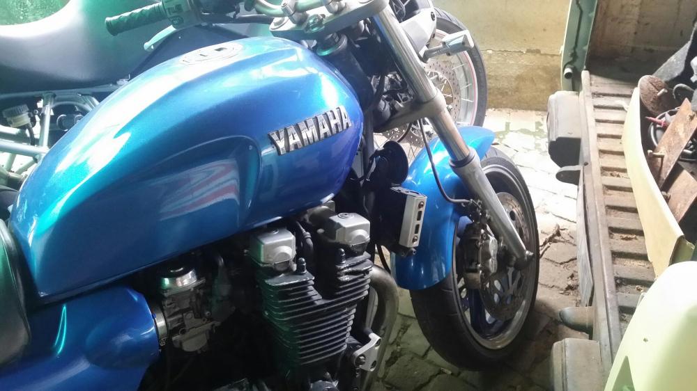Yamaha 1200 XJR
