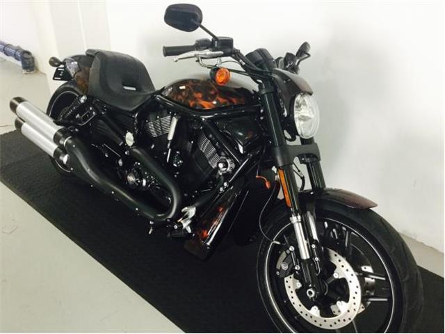 Harley-Davidson V-Rod Night ROD Special - METALHEADS MOTORCYCLES