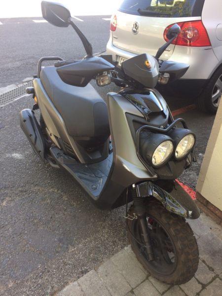 Go-moto scooter