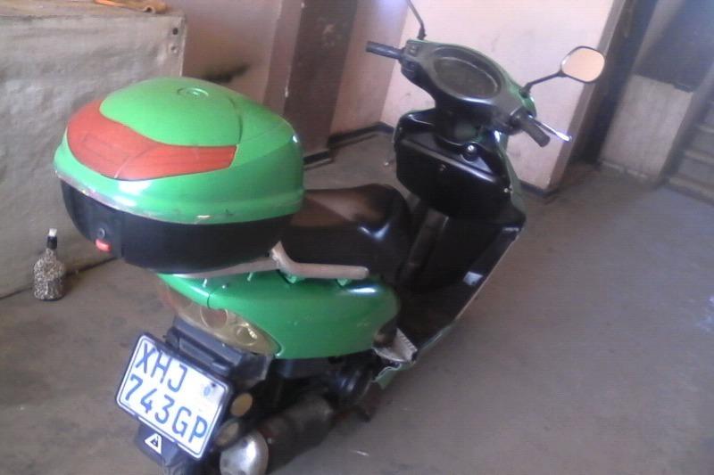 Vuka scooter xs 125