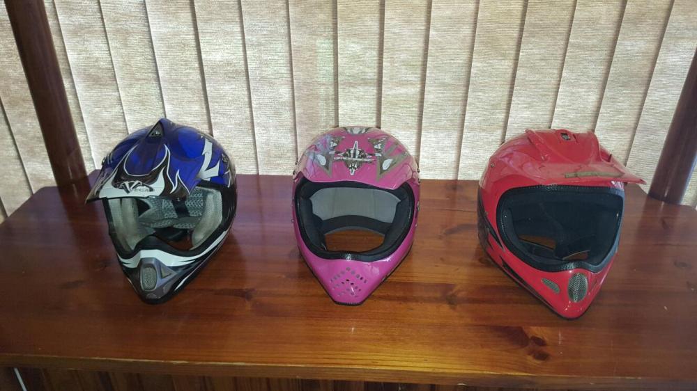 3 off road helmets for sale R1500
