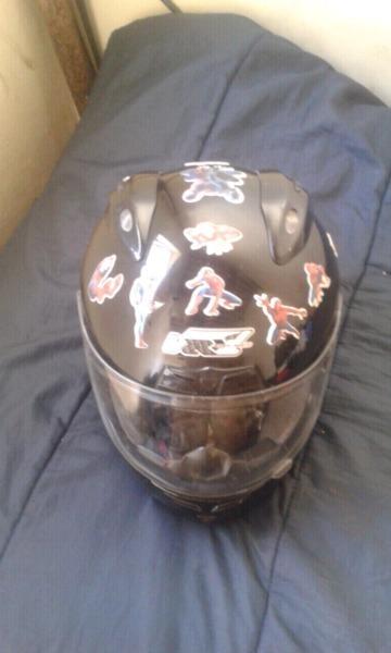 Ek wil my helmet vir koop vir 500 rand