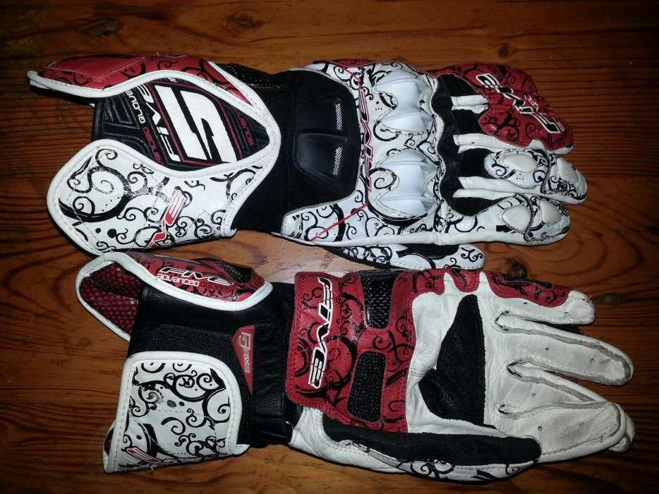 Five5 Superbike gloves. Brand new R850