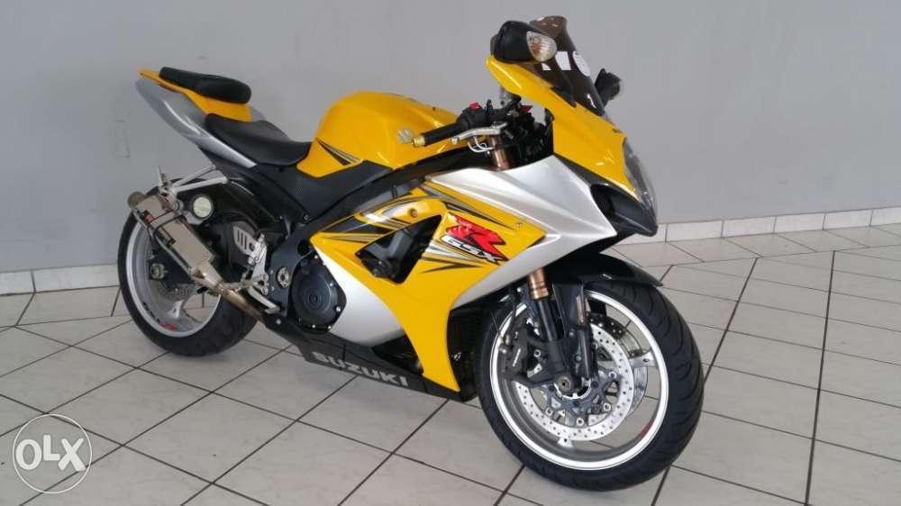 Suzuki GSXR 1000 K-7 Yellow