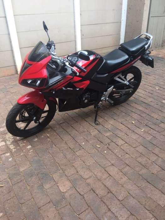 Honda CBR 125R