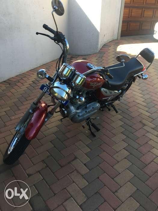 Royal Enfield Thinderbird 350 with a lot of extras