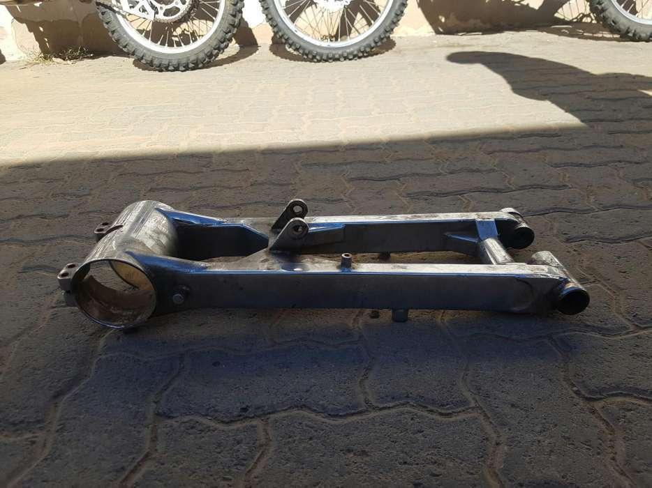 Yamaha +2 extended Chrome Swingarm