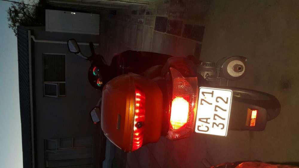 125 Daelim scooter