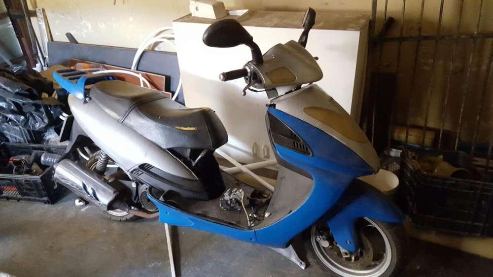 1250 cc scooter
