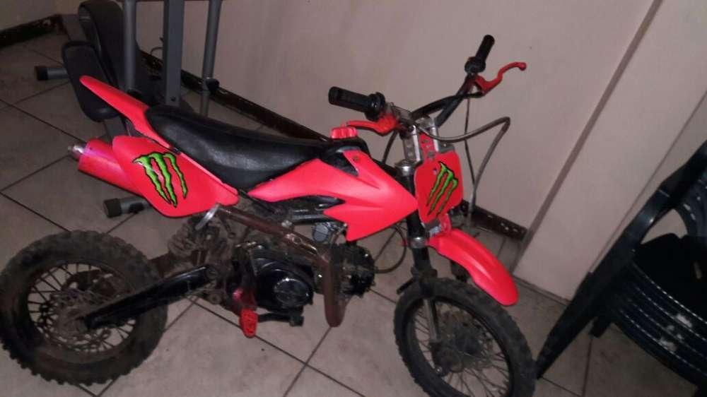 Cr 125 pitbike for sale or to swop