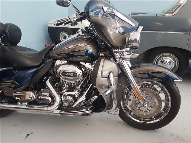 2010 Harley Ultra Limited CVO