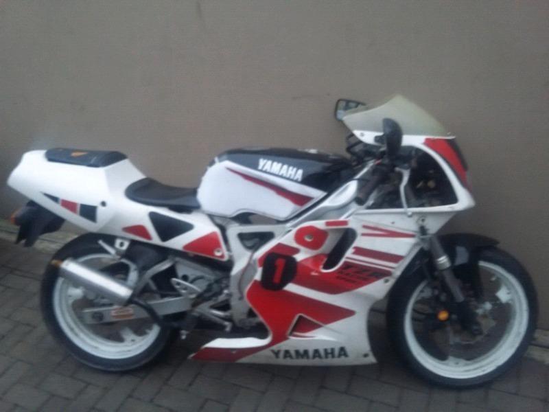Yamaha TZR 125 for spares, not running