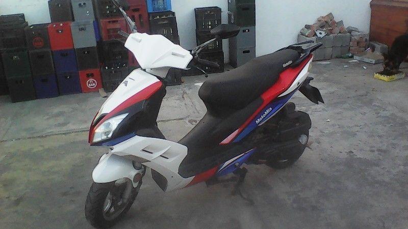 MotoMia 2015 Scooter Second to new