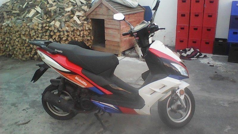 MotoMia 2015 Scooter Second to new