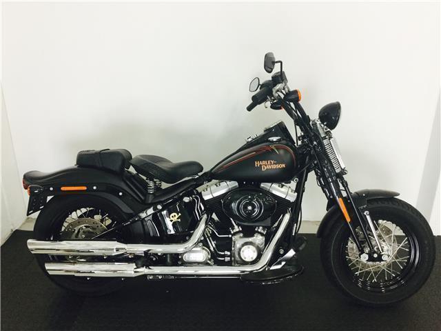 Harley-Davidson Softail Cross Bones - METALHEADS MOTORCYCLES