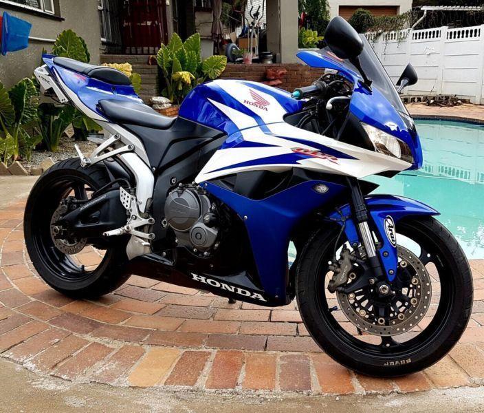 Honda Cbr 600 - 21000kms - R65'000