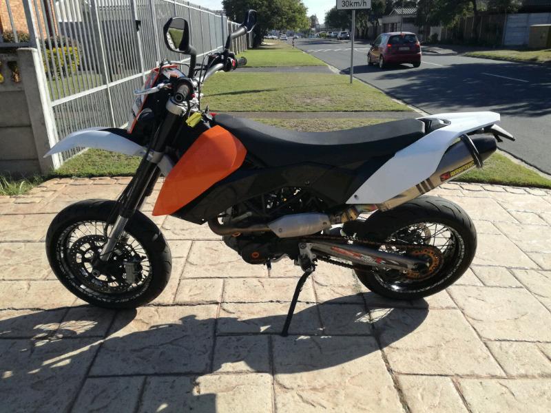 2013 KTM SMC-R 690 for sale, R75 000 neg