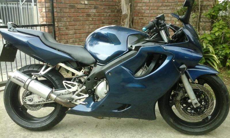 CBR 600 f4