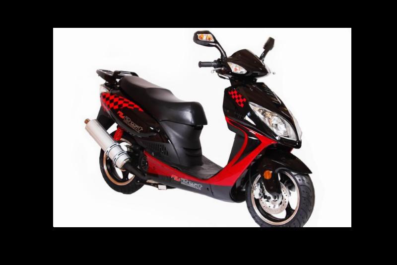 Zest 150cc Scooter. Brand New. R12000