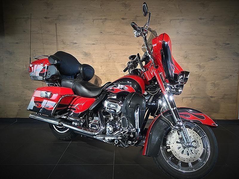 2010 Harley Davidson CVO Ultra Classic Electra Glide