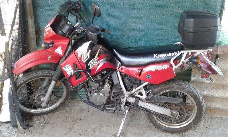2007 Kawasaki KLR 650. Light on petrol. Call or Watsapp me @ Cell 0782756799