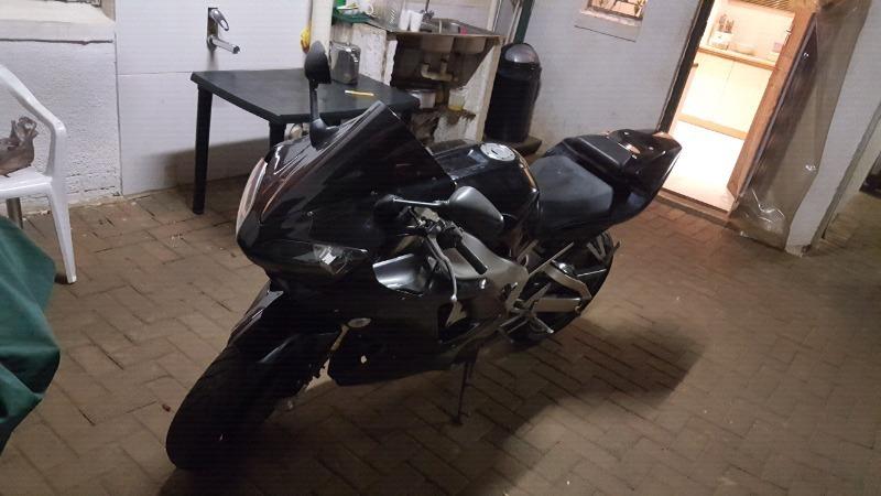 YZF R1 with only 20k mileage and spare key