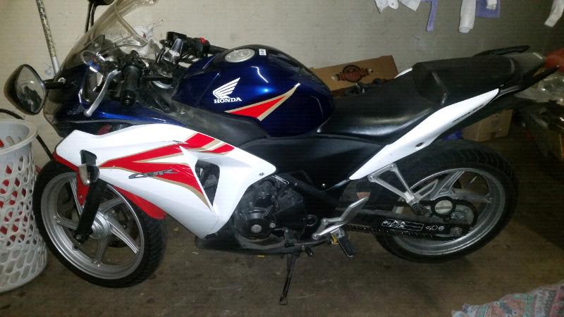 2x HONDA CBR 250 AND HOND BAJA 250