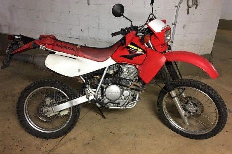 2003 Honda xr650 with low kms and papers for sale