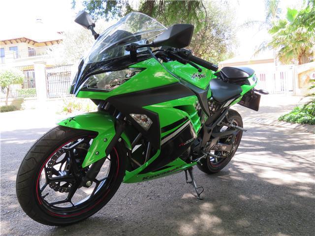 2016 Kawasaki Ninja 300 Special Edition