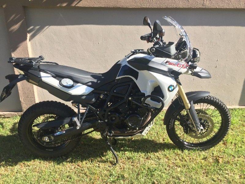 BMW 2010 BMW F800-Series