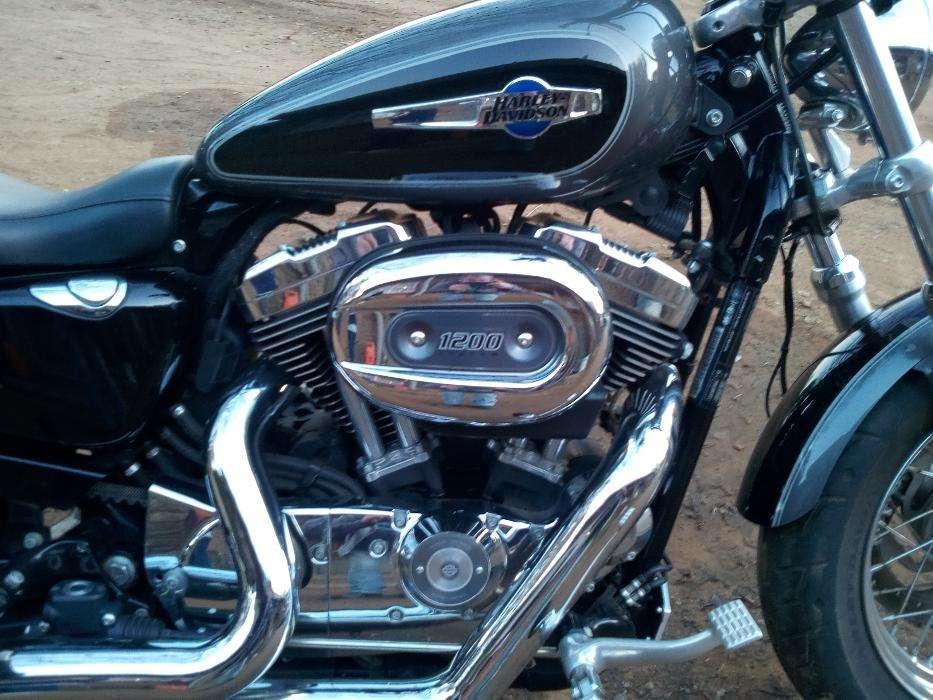 2014 Harley Davidson XL1200C Sportster